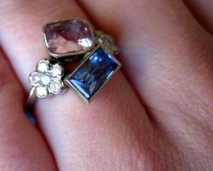 mommyandchildrenringlovelycolors.jpg
