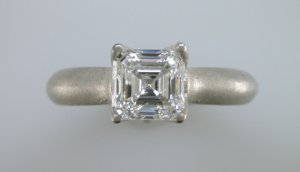 DIr_GIA1102407569jpg.jpg