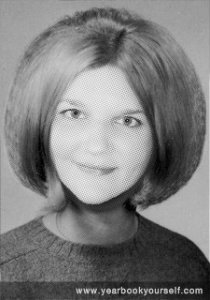 gwenmyYearbookPhoto22.jpg