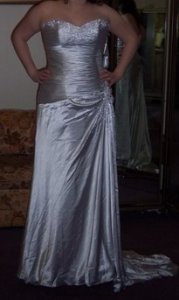 newsilvermaggiefront.jpg