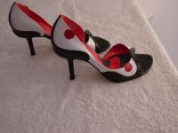 theshoes.jpg
