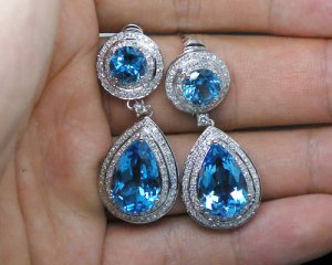 lanbo4 earrings.jpg