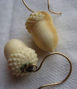 ivoryacorns3.jpg