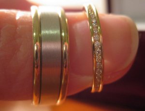 DFlittlehandcuff05.jpg