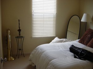 guest bedroom 0206.jpg