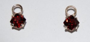 kiz-garnetearrings1.jpg