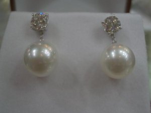 SS Pearl Studs.JPG