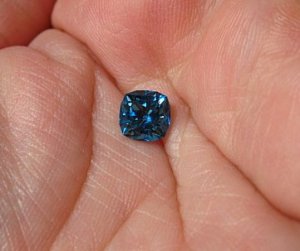 chipped topaz1.JPG