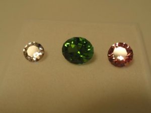 BEGGreenTourmalineOval5.jpg