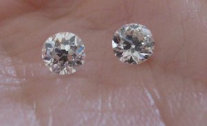 uppys OECs for dangle earrings.JPG