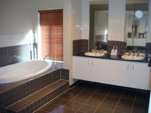 HousePics 010.jpg