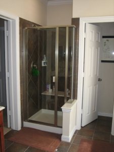 HouseMasterBath2.jpg