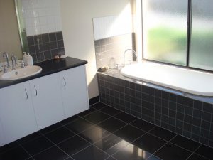 HousePics 008.jpg