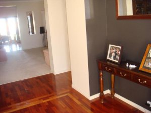 HousePics 001.jpg