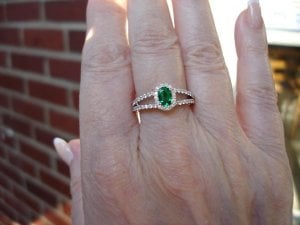 Emerald ring 002 a.jpg
