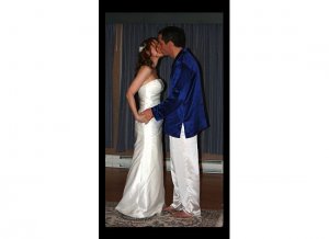 Altar Kiss.jpg