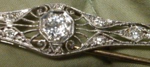 Antique pin8 freke.jpg