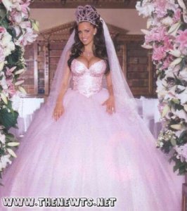 jordan_aka_katie_price_wedding_dress11.jpg