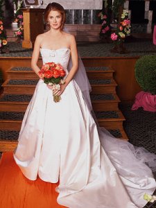 Debra-Messing-Grace_l.jpg