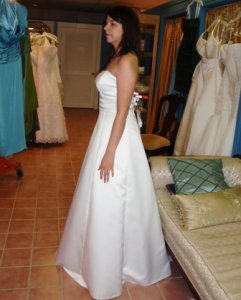 dress1pic1resize.jpg