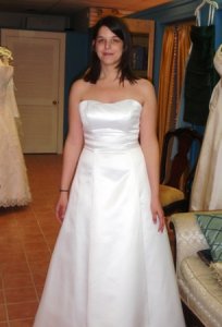 dress1pic2resize.jpg