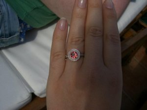 Momsgarnetring1sm.JPG
