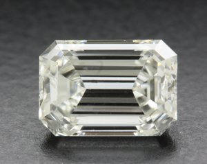 DI40X_GIA17374470.jpg
