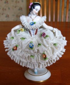 Doll01.jpg Doll01.jpg