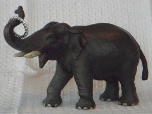 kh-elephant-2009.jpg