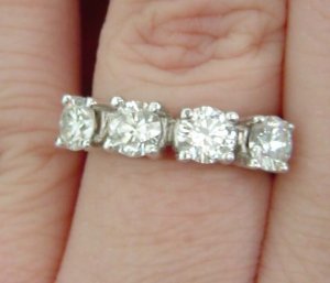 4.stone.onHand.clear.1.jpg