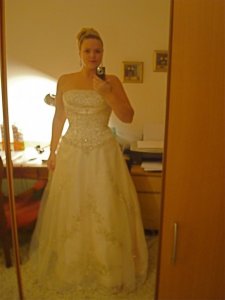 angelsdresssss.jpg angelsdresssss.jpg