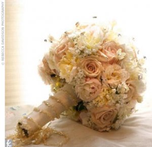 large_imageofcindygenitbouquet.jpeg