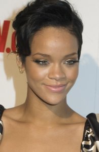 rihanna-updo-hair-330x506.jpg