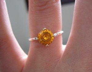howspessartiteochre.JPG howspessartiteochre.JPG