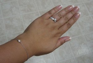 JellyBraceletNails1.jpg