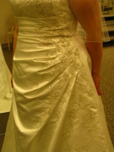 DB Wedding Dresses016 detail second dress.jpg