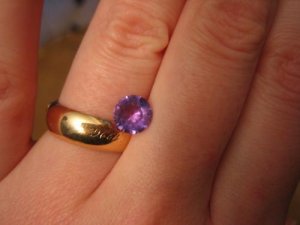 mcg_purple_close_wring_handshot.JPG