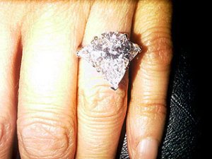 bethenney-frankel-engagement-ring.jpg