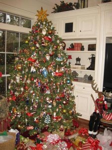 Family Room Tree.jpg