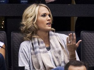 carrie-underwood-500x375.jpg