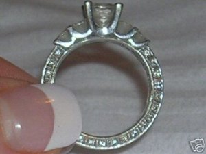 Simon G w pave.jpg Simon G w pave.jpg