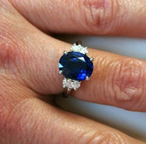 BlueSappRing5.JPG