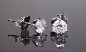 March0405earrings1.jpg