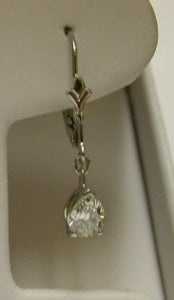 diamond pear earrings111.jpg