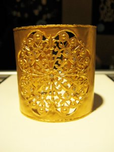 goldcuff111.jpg
