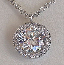 roundhalo 1.5 ct.jpg