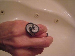 blackwhitediamondring2.jpg