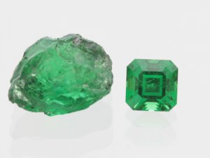 Roger Dery tsavorite emerald cut.jpg