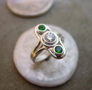 tsav diamond 3 stone 3.jpg