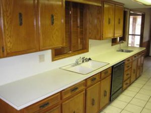 other side of kitchen.jpg